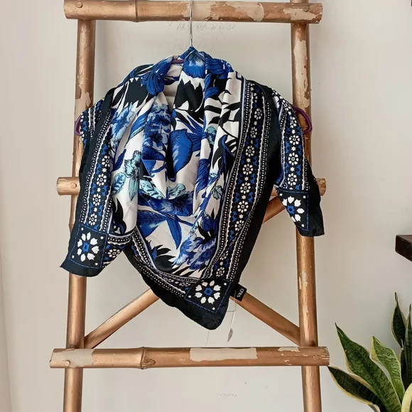 Floral Blue and White New Silky Scarf - Picture 1 of 9